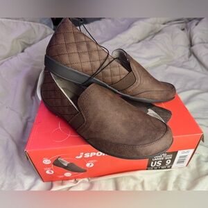 J sport Lisa shoes size 9 or 8 wmns NWT NIB!!